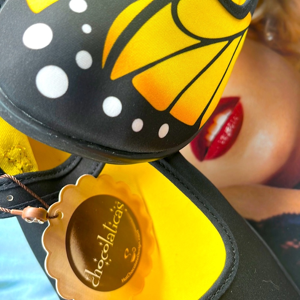 🦋🖤🦋• ☠️ CHOCOLATICAS x Butterfly Thine Vibes…